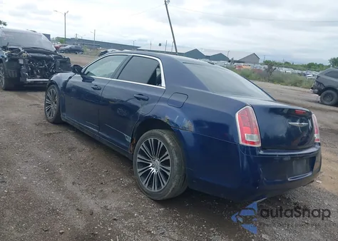 2013 Chrysler 300 S z USA, uszkodzony, nr VIN 2C3CCABG8DH684919